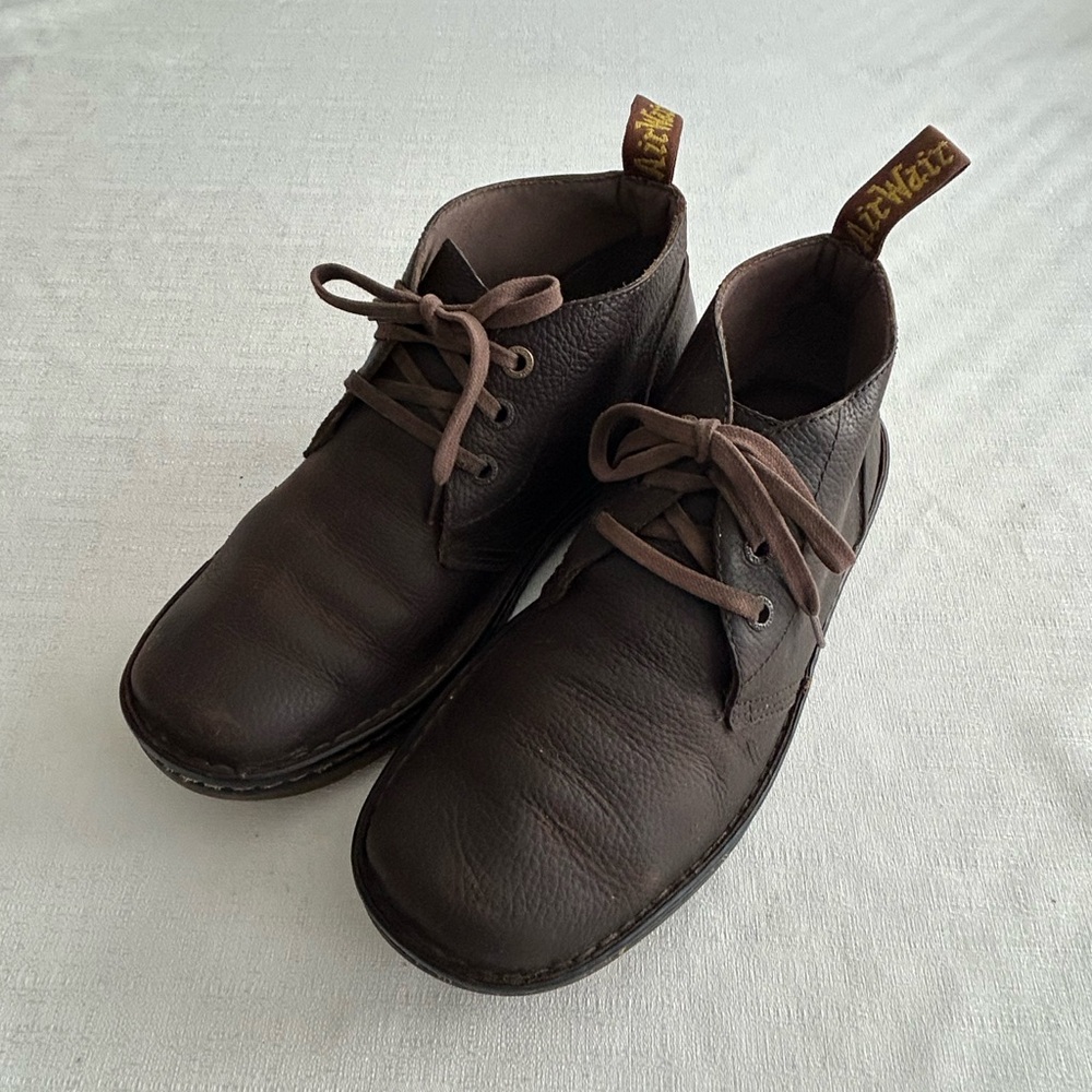 Dr Martens Bonny Men’s Leather Chukka Boots - Picture 2 of 16
